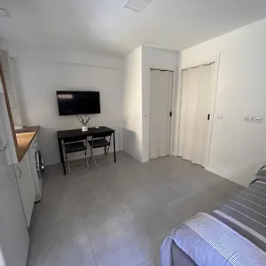 https://apartamentos-yiya.1costadelsol.com